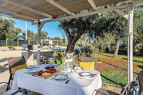 Trullo Delle Ginestre Private Pool
