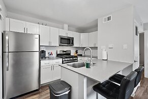 Stylish 1BR Near UT Highland Evonify