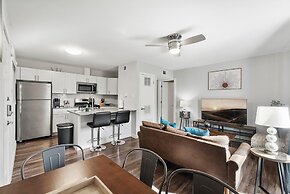 Stylish 1BR Near UT Highland Evonify