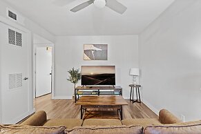 Stylish 1BR Near UT Highland Evonify