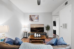 Stylish 1BR Near UT Highland Evonify