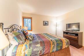 Ski Run #102 by Summit County Mountain Retreats