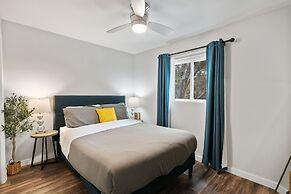 Stylish 2BR Near UT Highland Evonify