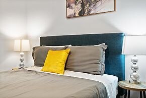 Stylish 2BR Near UT Highland Evonify