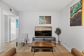 Stylish 1BR Near UT Highland Evonify