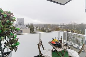 Lumina apart near Cinema Museum