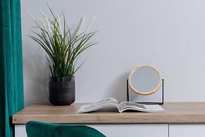 Salamandra Apartment by Renters Prestige