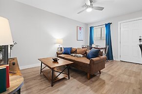 Stylish 1BR Near UT Highland Evonify