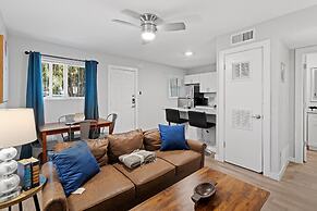 Stylish 1BR Near UT Highland Evonify