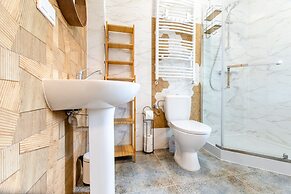 House Ostoya Wrzosowo by Renters