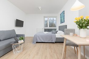 Nocznickiego Studios by Renters