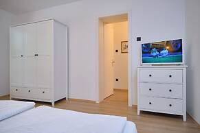 Bacci Central 2-Bedroom Apartment