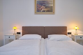 Bacci Central 2-Bedroom Apartment