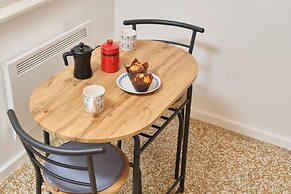 Bacci Central 2-Bedroom Apartment