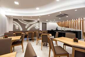 Deluxe Suites Santorini