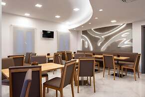 Deluxe Suites Santorini