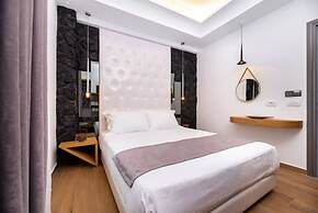 Deluxe Suites Santorini