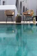 Deluxe Suites Santorini