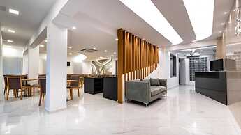 Deluxe Suites Santorini