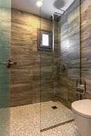 Deluxe Suites Santorini