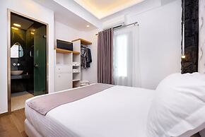 Deluxe Suites Santorini