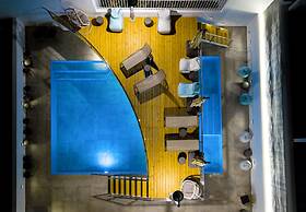 Deluxe Suites Santorini