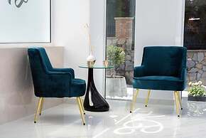 Deluxe Suites Santorini