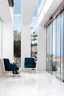 Deluxe Suites Santorini