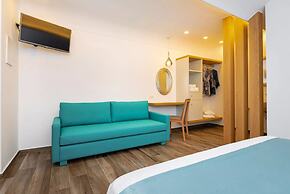 Deluxe Suites Santorini