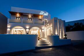 Deluxe Suites Santorini