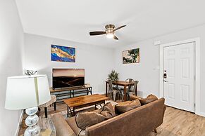 Stylish 2BR Near UT Highland Evonify