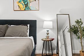 Stylish 2BR Near UT Highland Evonify