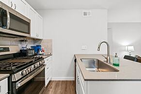 Stylish 2BR Near UT Highland Evonify