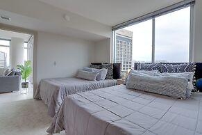 Fantastic 2BR Condo at Crystal City