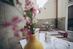 Dimora Fantasia Charme B&B