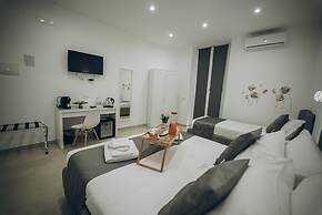 Dimora Fantasia Charme B&B