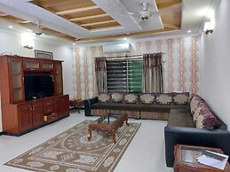 Beautiful 3-bed House in Islamabad
