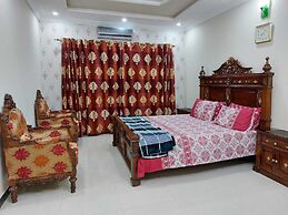 Beautiful 3-bed House in Islamabad