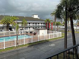 Motel 6 New Port Richey, FL