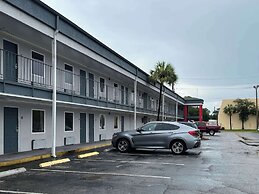 Motel 6 New Port Richey, FL