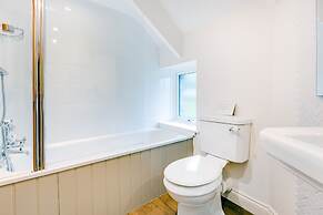 Courtyard Cottage - Within the Helland Barton Farm Collection