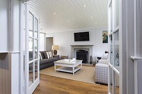 Rosewood by the River