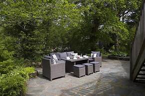 Rosewood by the River