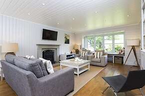 Rosewood by the River