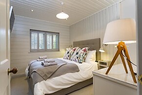 Rosewood by the River