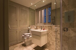 Rosewood by the River