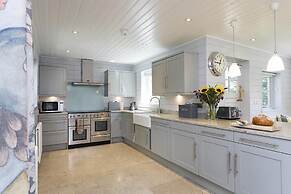 Rosewood by the River