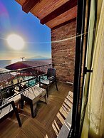 Yeşilsu taş konağı