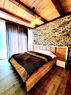 Yeşilsu taş konağı