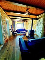 Yeşilsu taş konağı